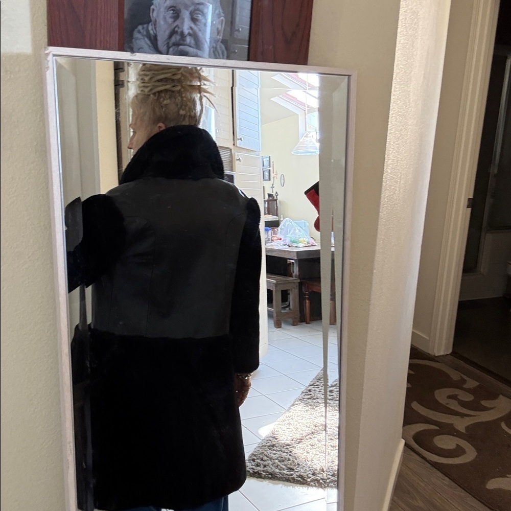 One of a kind Black genuine leather and Faux Fur Coat - Picture 16 of 17